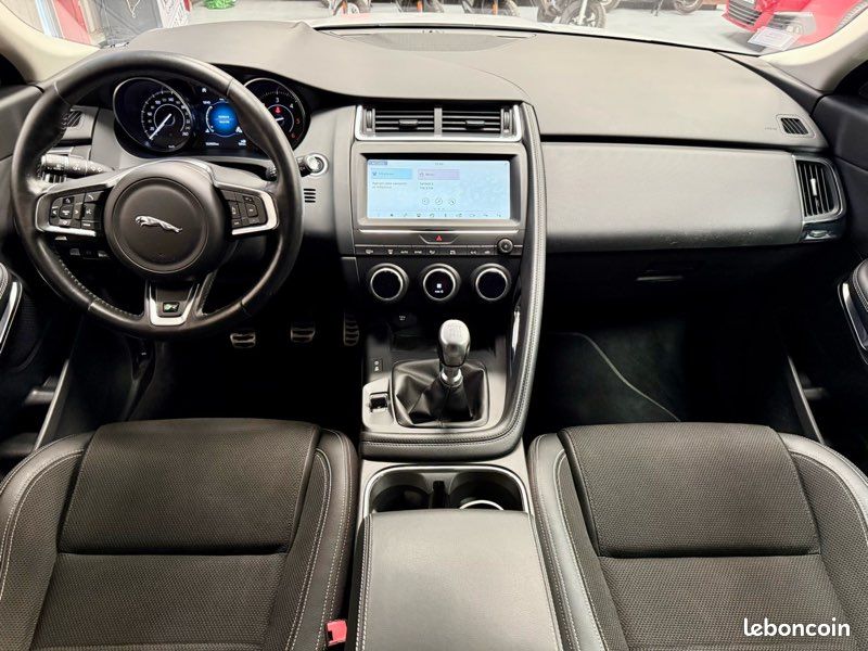 JAGUAR E-PACE 2.0 180 CH BV6 R-DYNAMIC 152.734km (image 3)