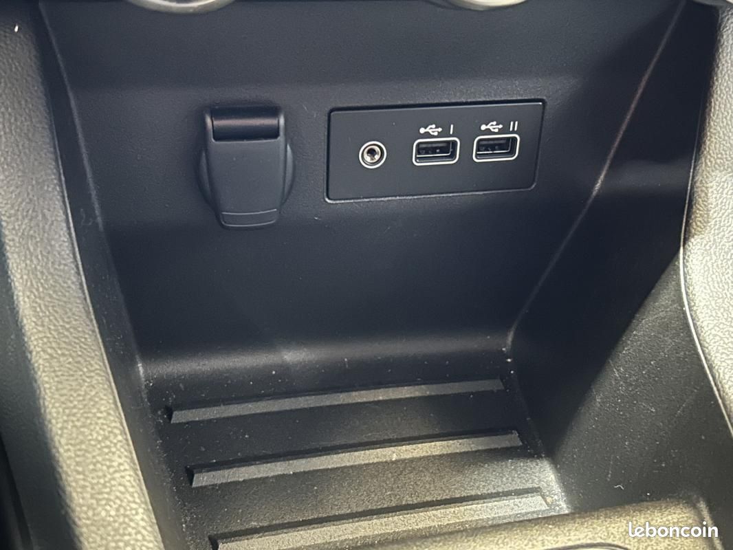 Renault Clio V BLUEDCI 100 EVOLUTION *GPS + RADAR DE RECUL (image 33)