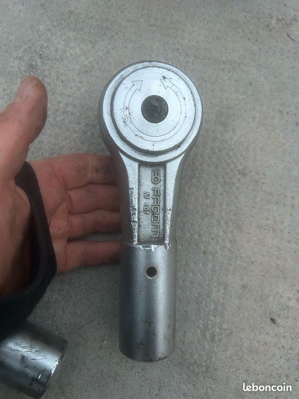 Cliquet à tête orientable FACOM – Modèle M 167 (image 3)