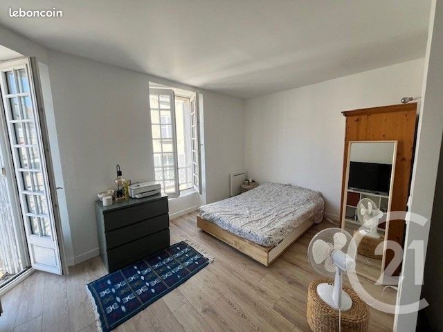 Appartement 1 pièce 30 m² · à Brie-Comte-Robert · 30 m² · 670 €