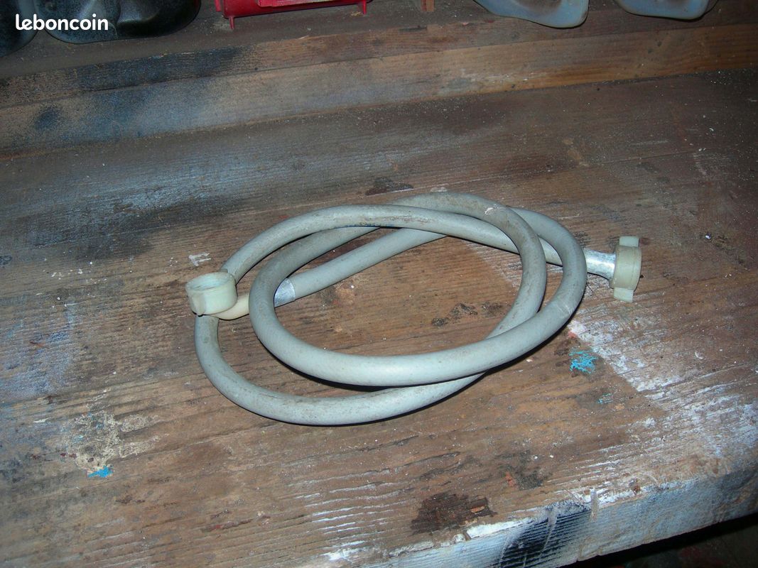 Tuyau d'alimentation lave linge ou vaisselle (gris (image 1)