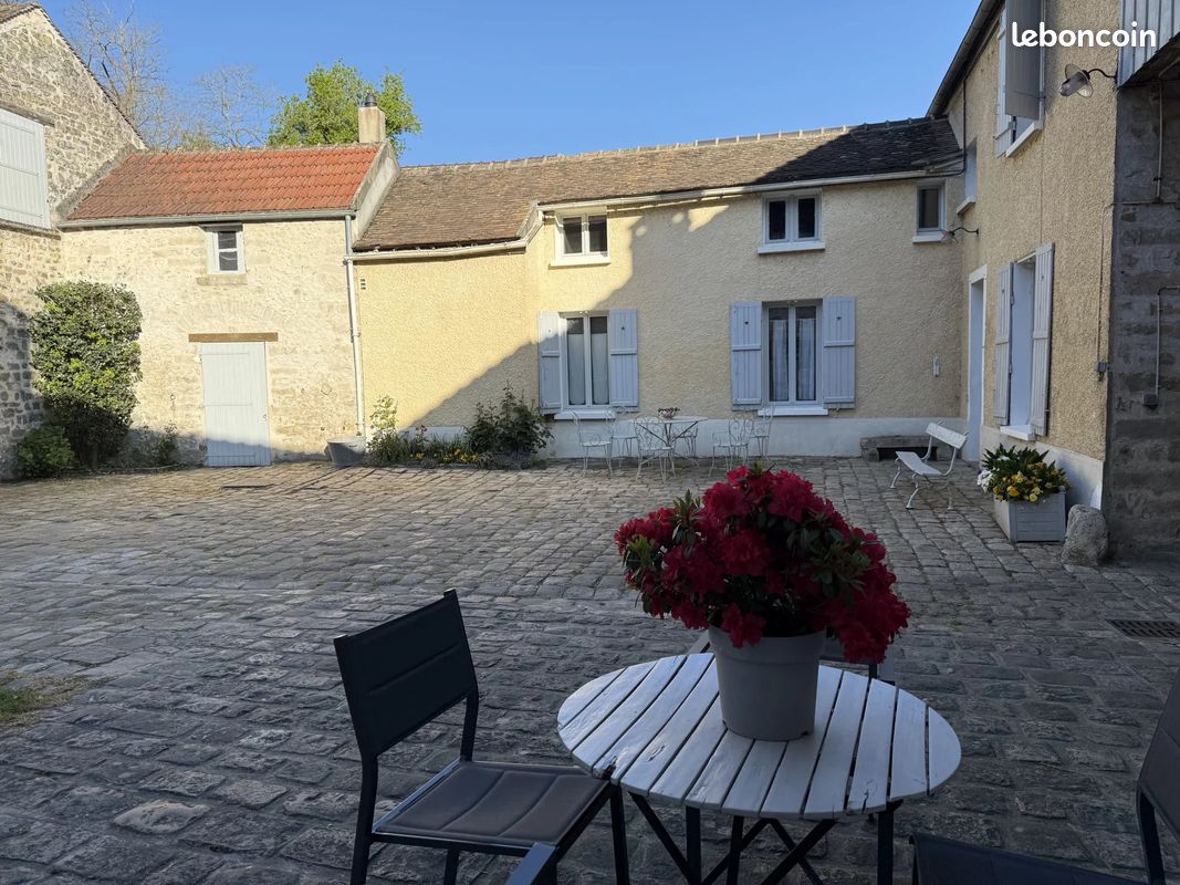 Maison 3 pièces 82 m² · à Noisy-sur-École · 82 m² · 310 000 €