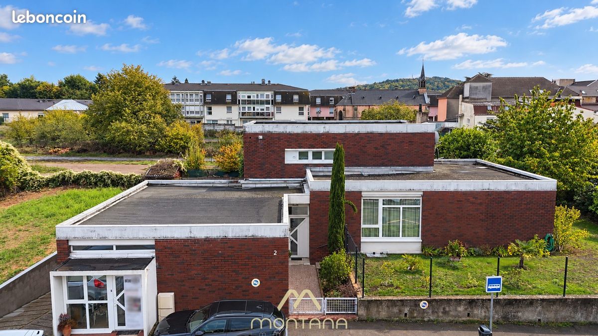 Maison 8 pièces 230 m² · à Freyming-Merlebach · 230 m² · 379 000 €