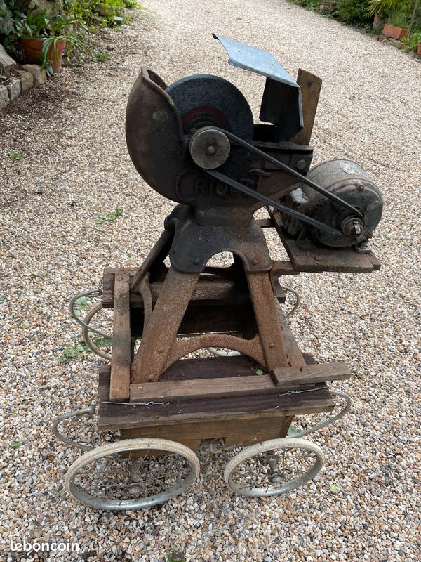 Meule à aiguiser ancienne Criquet à moteur (image 2)