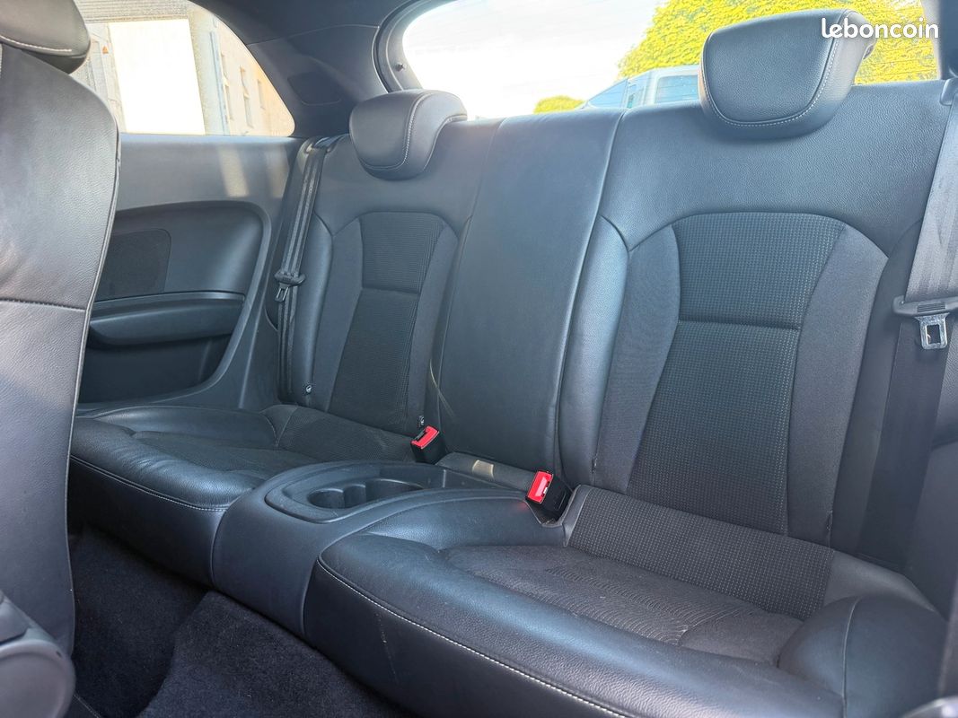 Audi A1 Phase 2 Sline 1.4 TSI 125 cv - Sièges cuir (image 7)