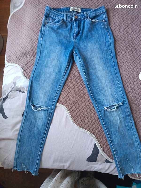 Jean Déchiré Jennyfer Taille 38 - Occasion Très Bon état, Couleur Bleu, Coupe Skinny Pour Femme