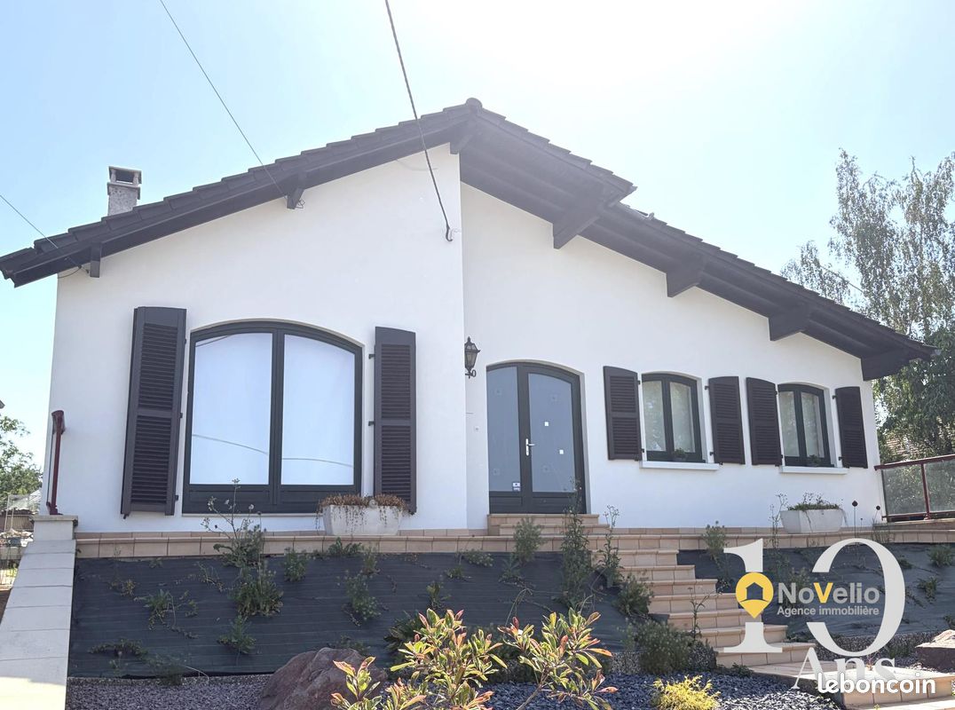 Maison 6 pièces 247 m² · à Tenteling · 247 m² · 297 000 €