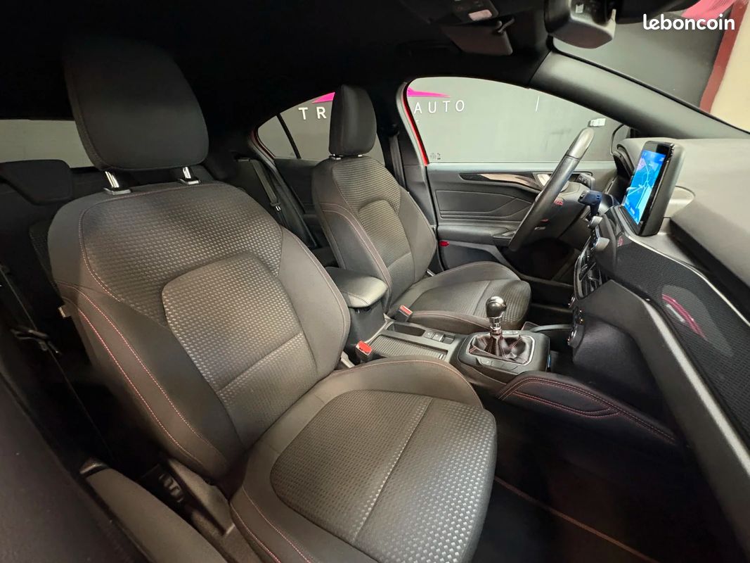 FORD FOCUS ST LINE X EcoBoost 155 ch MHEV - 1ERE MAIN - PARFAIT ÉTAT - VIRTUAL COCKPIT - CARPLAY - ATTELAGE AMOVIBLE (image 27)