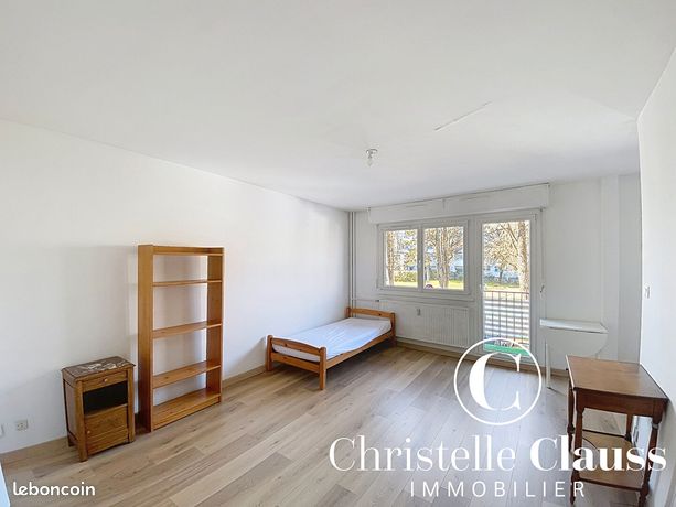 Studio 1 pièce 25 m²