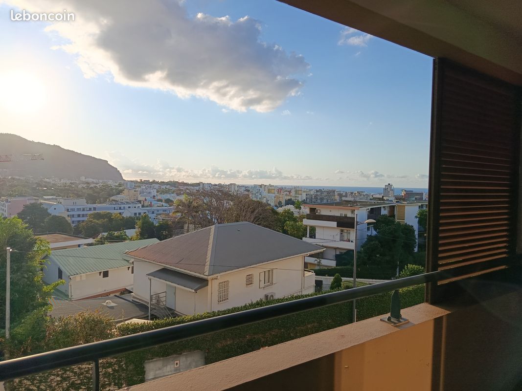 Appartement 2 pièces 38 m² · à Saint-Denis · 38 m² · 870 €