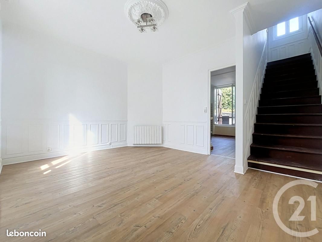 Maison 3 pièces 85 m² · à Melun · 85 m² · 980 €