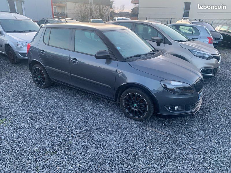 Skoda Fabia 1.2 Tdi SÉRIE MONTE CARLO/ CARNET ENTRETIEN/ DISTRIBUTION ☑️ (image 2)