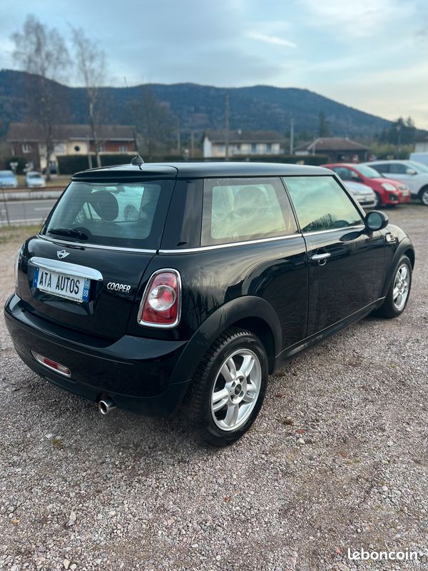 Mini Cooper One Mini 1.4i 75CH (image 4)