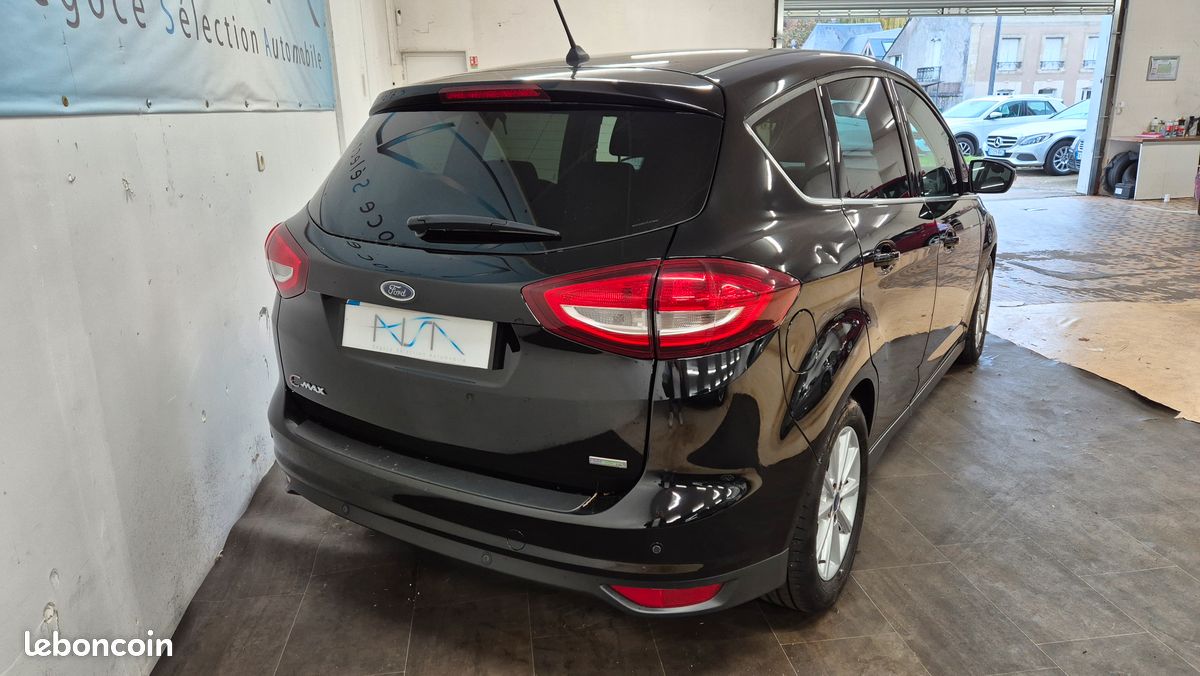 Ford c-max 1.0 ecoboost 125 s&s titanium (image 2)