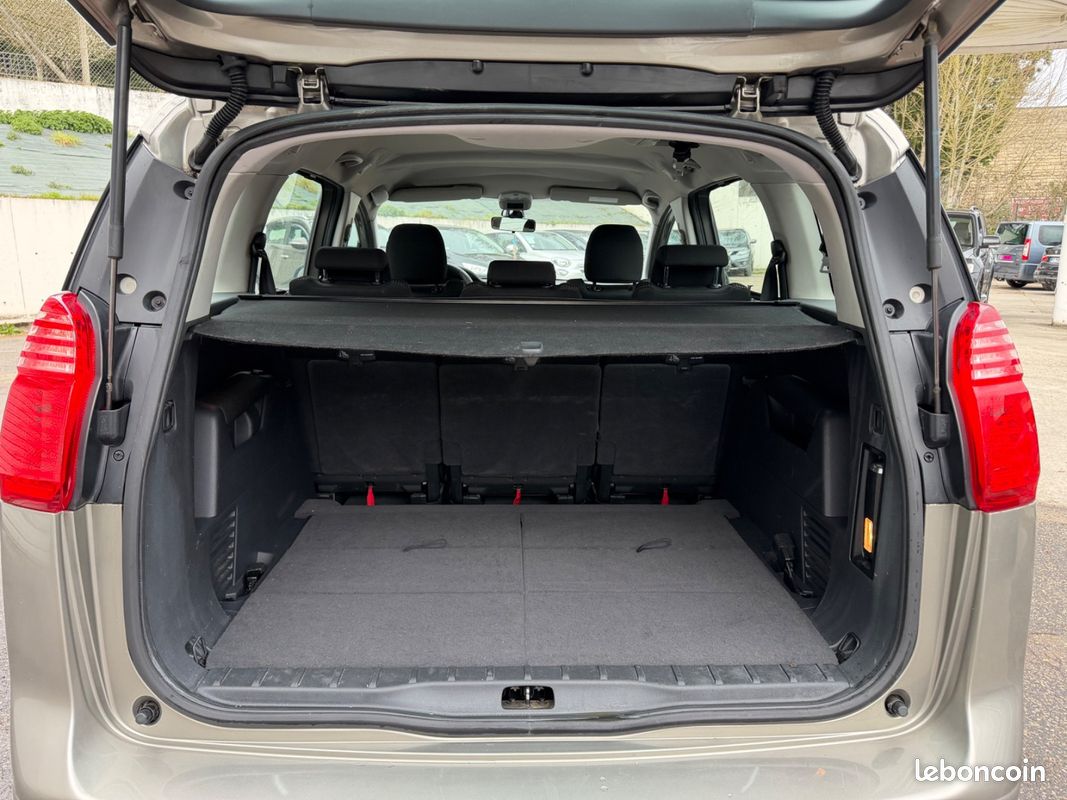 Peugeot 5008 1.6 HDI 110CH Premium Première Main (image 15)