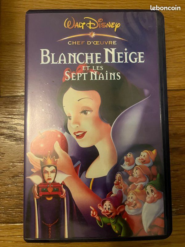 VHS Blanche-Neige et les sept nains (image 1)