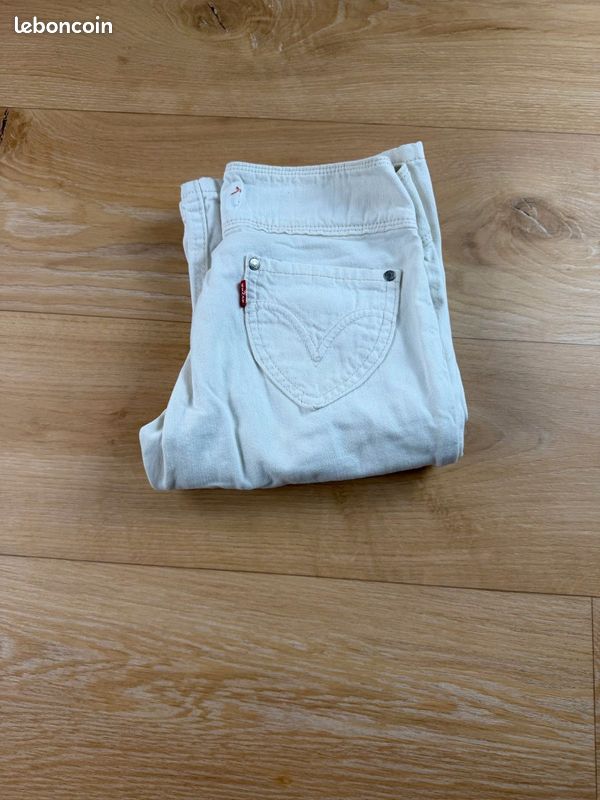 Jean Levis Billie May droit blanc W25 L32 femme NK18 (image 1)