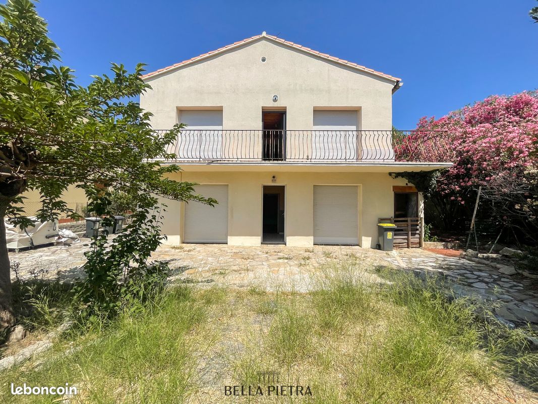 Maison 8 pièces 180 m² · à Saint-Georges-d'Orques · 180 m² · 440 000 €