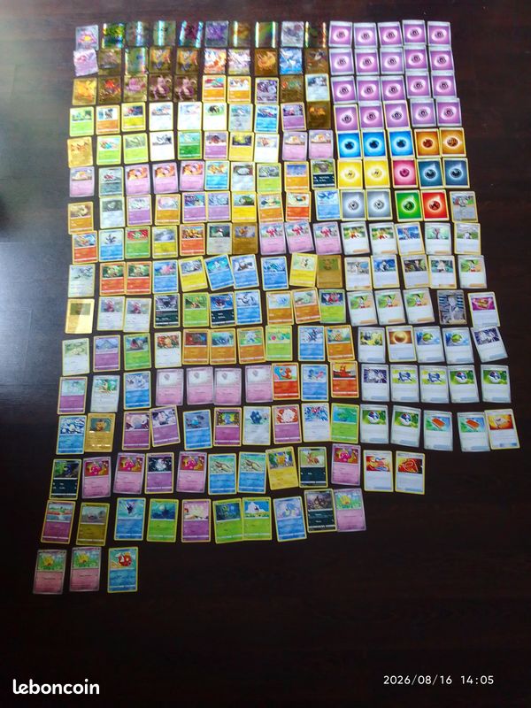 Lot de 215 cartes Pokémon (image 1)