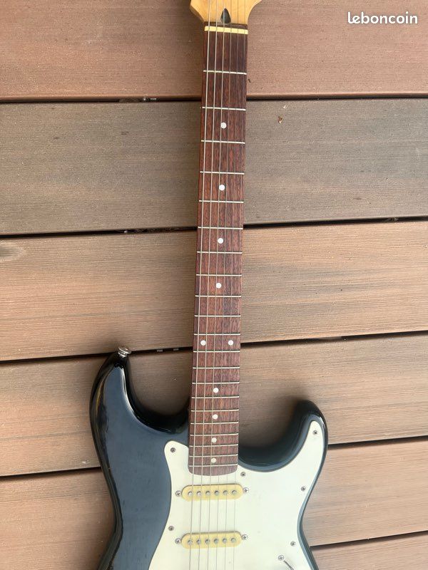 Guitare électrique Squier Stratocaster by Fender 1995 vintage Séries CN korea (image 4)