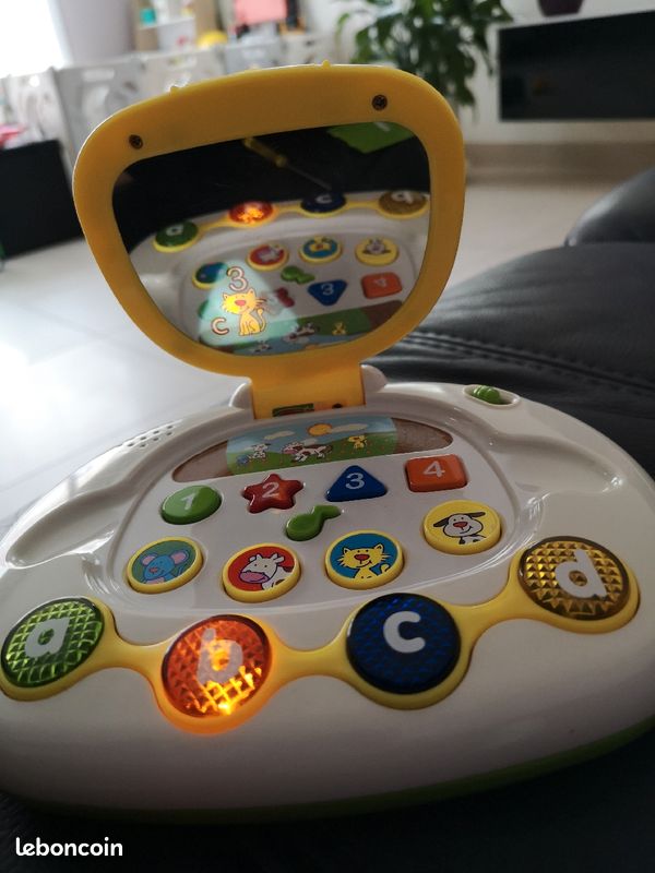 Ordinateur portable qui parle aux miroirs (image 3)