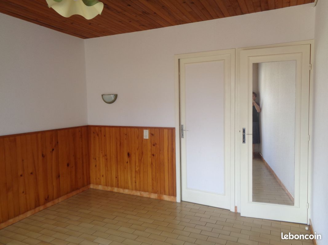 Appartement 2 pièces 21 m² · à Saint-Amand-Montrond · 21 m² · 225 €/mois