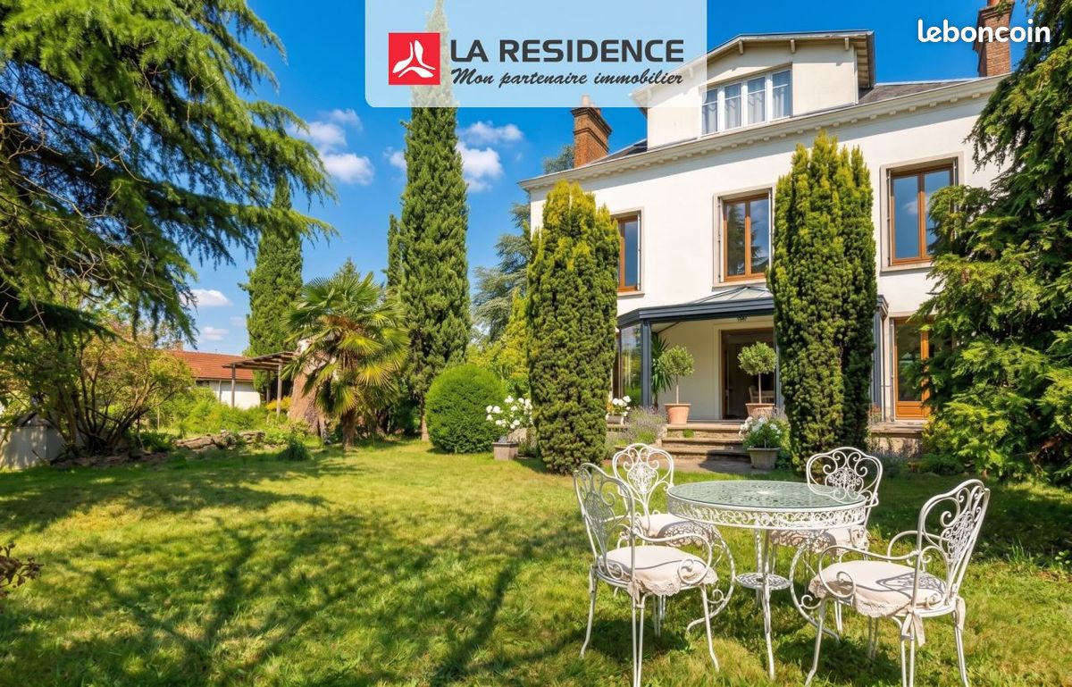 Maison 9 pièces 174 m² · à Ézy-sur-Eure · 174 m² · 372 000 €