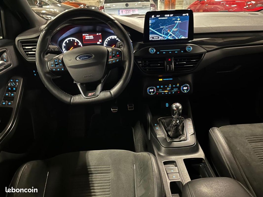 FORD FOCUS IV ST SW 2.3 EcoBoost 280cv BVM6 + OPTIONS (image 8)