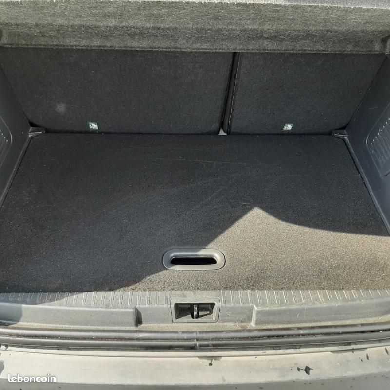 Renault Captur DCI 90CH INTENS EDC (image 12)