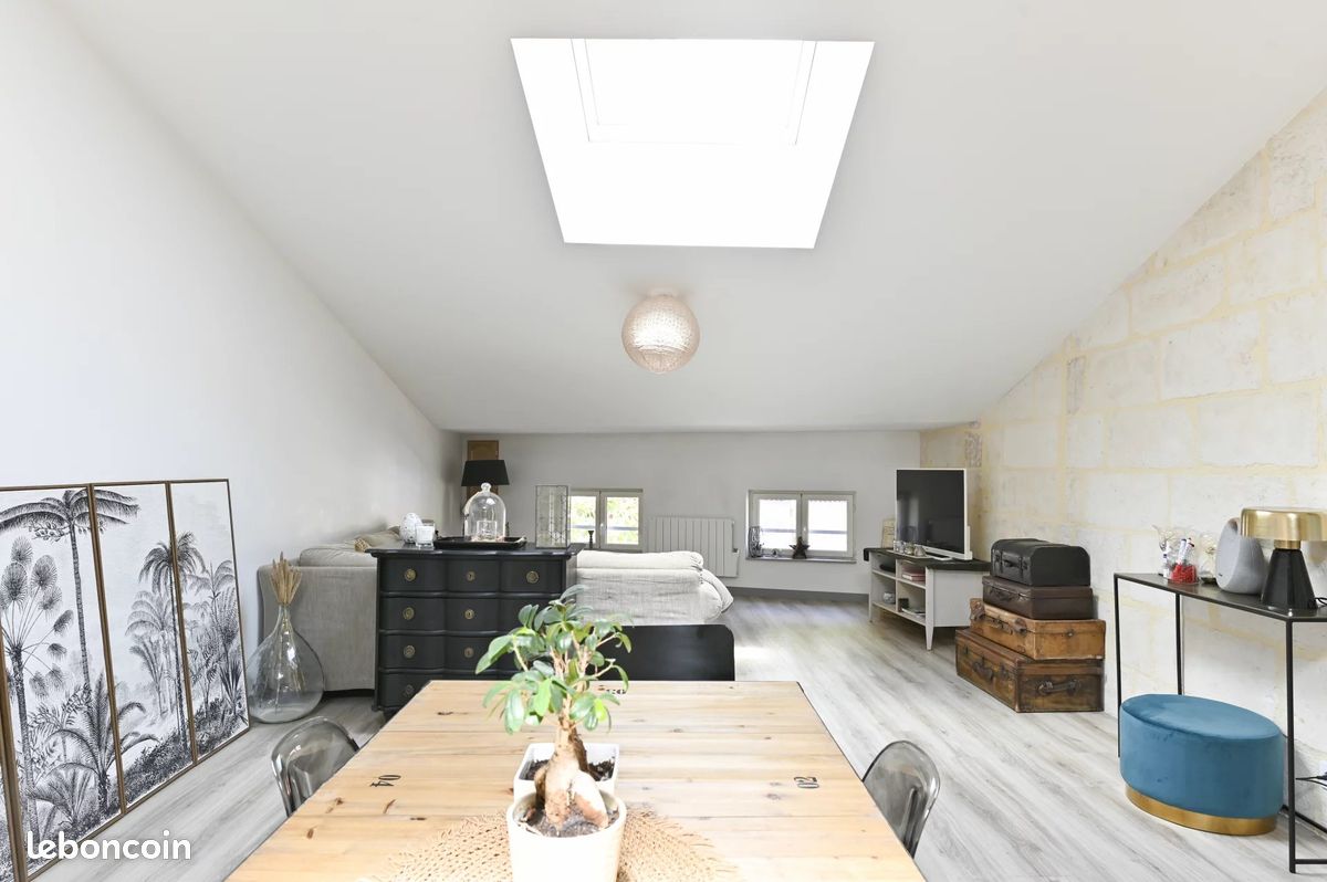 Appartement 5 pièces 98 m² · à Niort · 97,8 m² · 687 €/mois