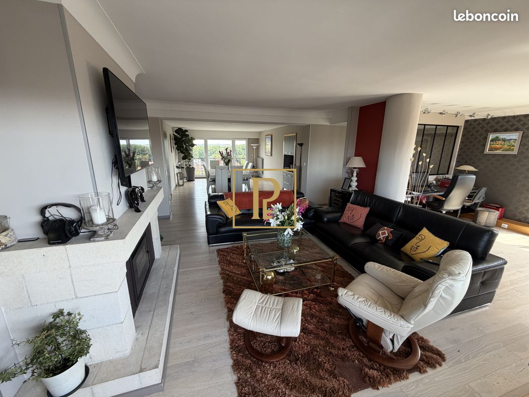 Appartement 8 pièces 200 m² · à Sainte-Catherine · 200 m² · 790 000 €