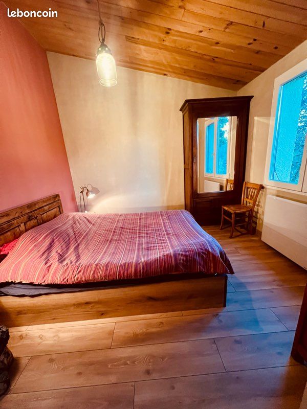 Petit coin de paradis au bord d'un étang privé (image 8)