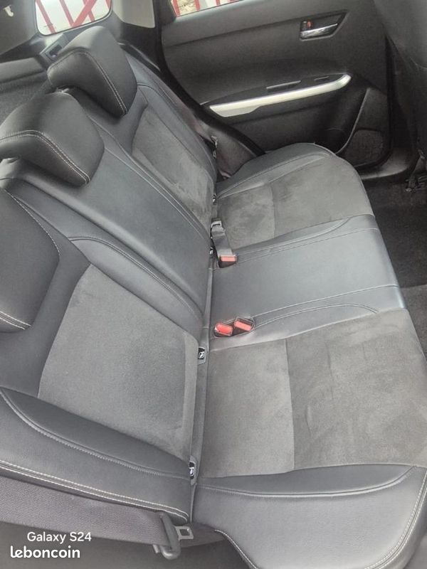 Suzuki Vitara 1.6 DDIS 120 PRIVILEGE ALLGRIP 4WD (image 14)