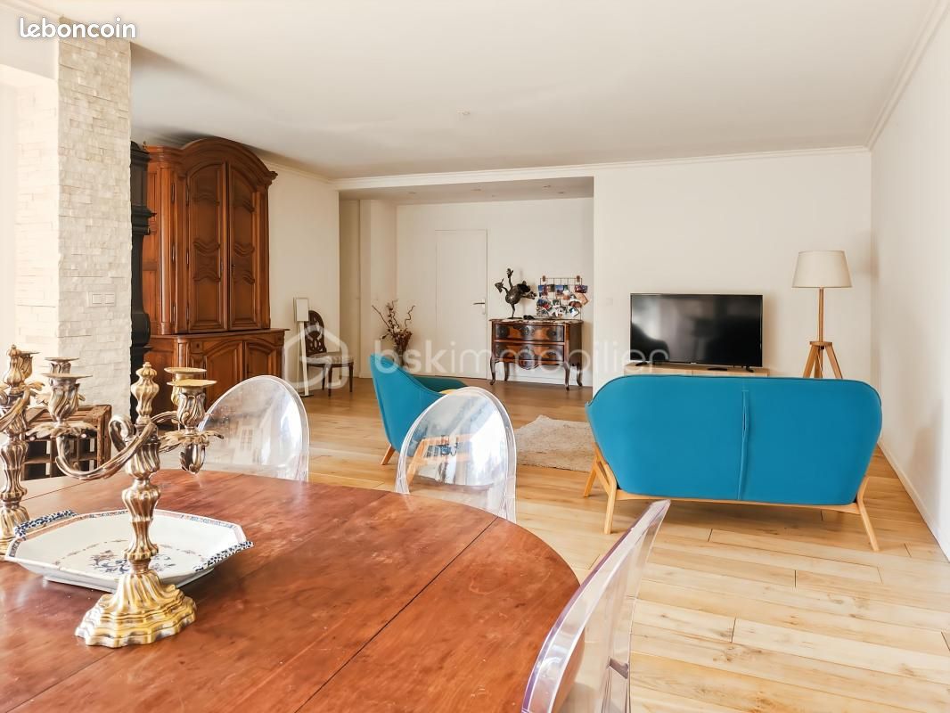 Appartement 4 pièces 110 m² · à Versailles · 110 m² · 590 000 €