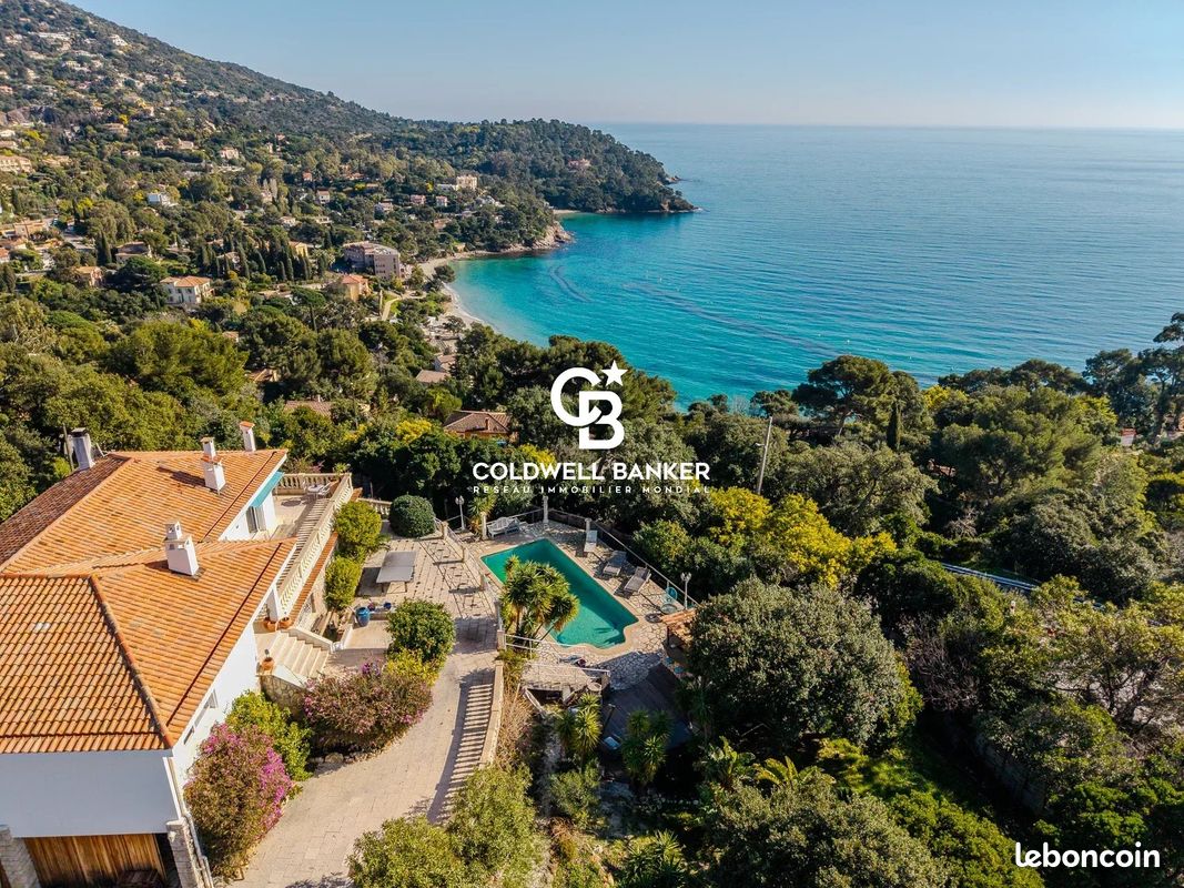 Maison 8 pièces 255 m² · à Rayol-Canadel-sur-Mer · 255 m² · 2 520 000 €