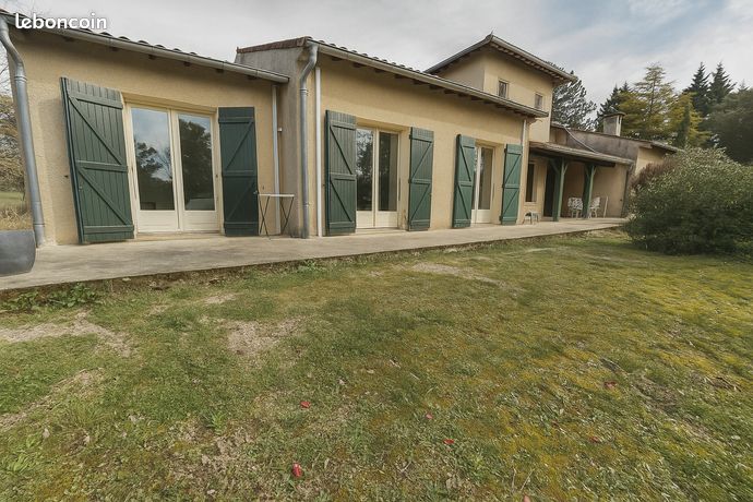 Maison 6 pièces 195 m²