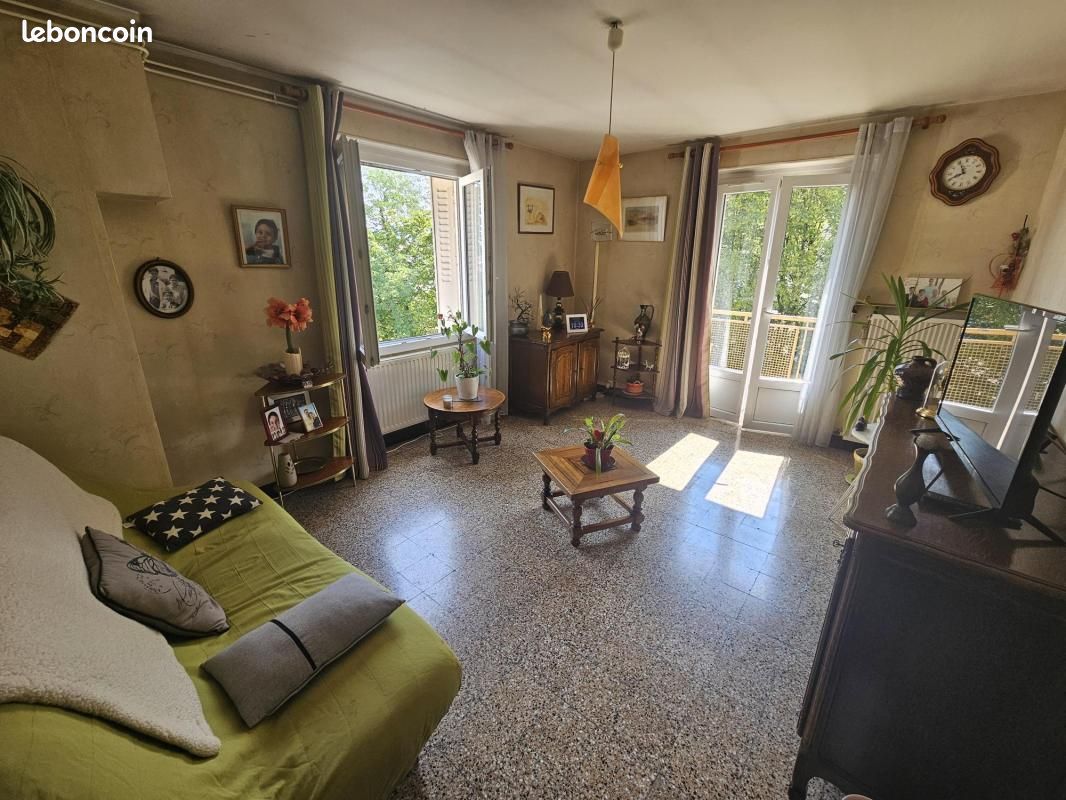 Appartement 3 pièces 51 m² · à Lons-le-Saunier · 51 m² · 65 000 €