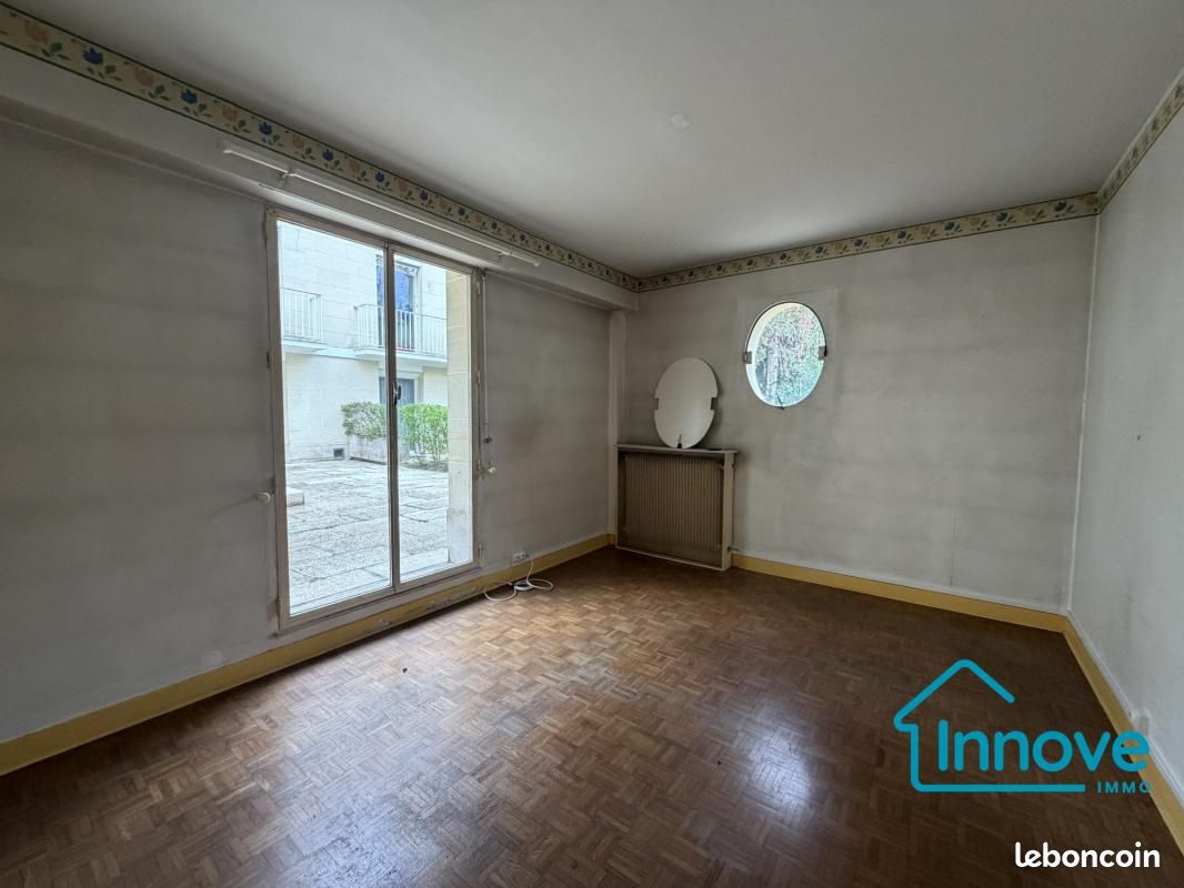 Appartement 1 pièce 41 m² · à Versailles · 41 m² · 210 000 €