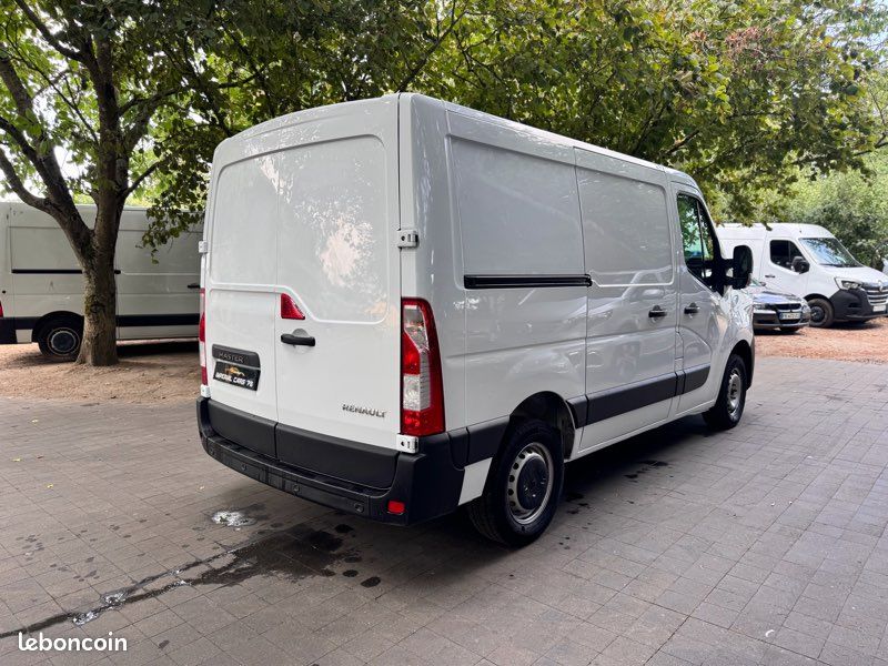 Renault master l1h1 blue dci 135 confort traction fourgon 2023 – photo 4