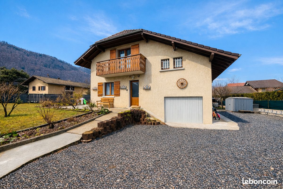 Maison 5 pièces 103 m² · à Vougy · 103 m² · 389 000 €