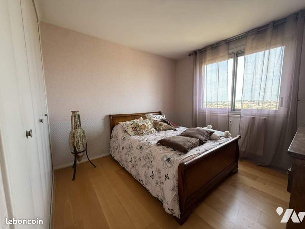 Appartement 5 pièces 92 m² — 8