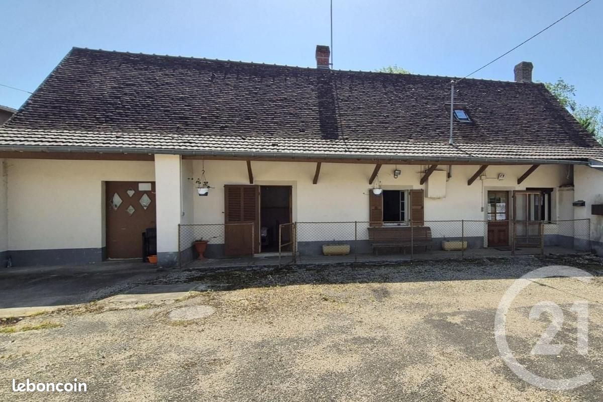 Maison 4 pièces 97 m² · à Savigny-en-Revermont · 97 m² · 129 000 €