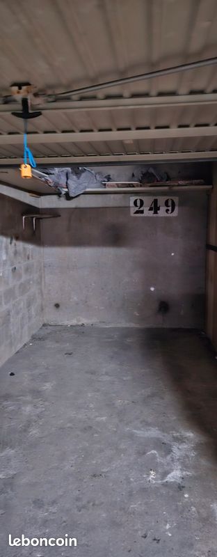 Parking 12 m² · à Paris · 12 m² · 20 000 €
