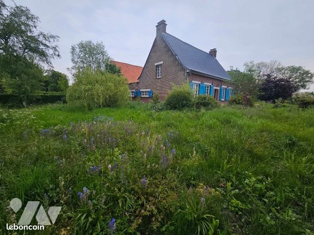 Maison 5 pièces 146 m² · à Oudezeele · 146 m² · 140 000 €