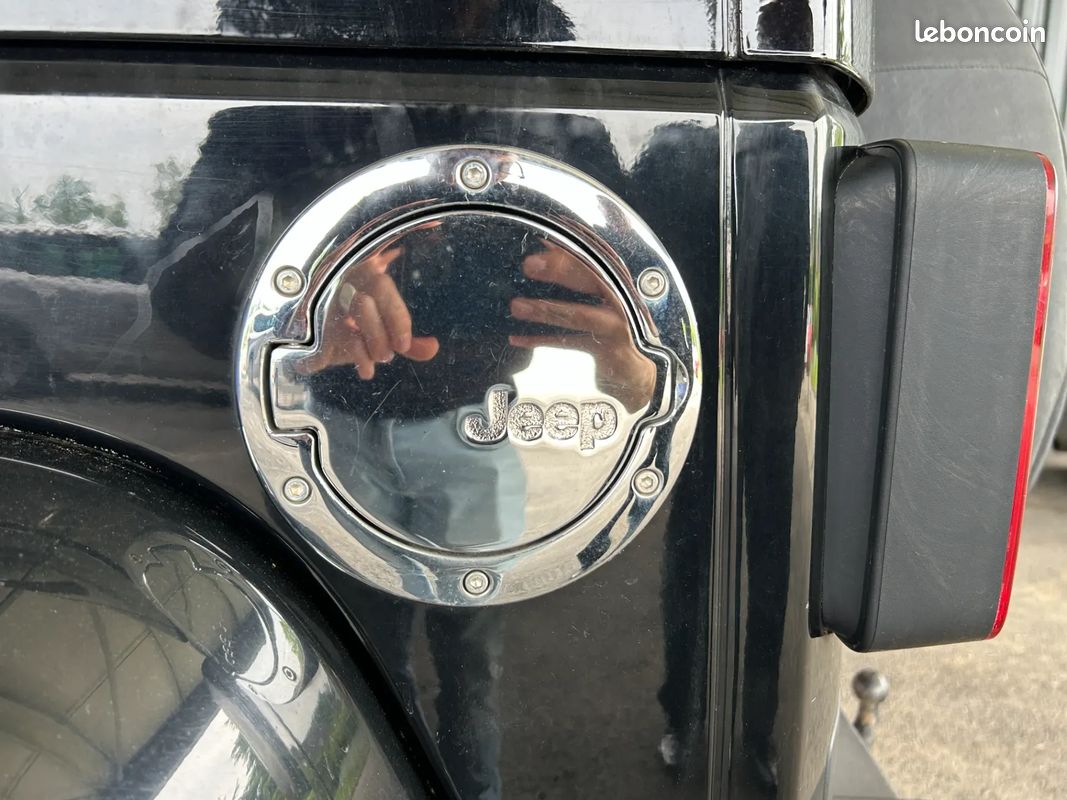 JEEP Wrangler 2.8 D 200ch Sahara - 2014 - 134 500 km - Boîte auto - GARANTIE 6 MOIS (image 23)