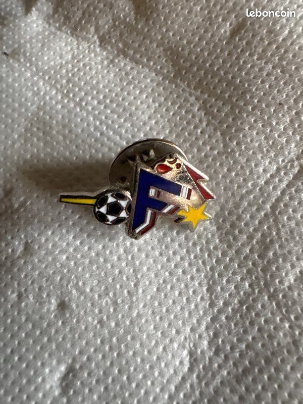 Pince à Cravate Coupe Du Monde France 1998 – Plaqué Or – Souvenir Vintage Rare