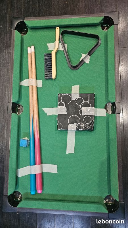 Lot Ancien 21 Boules En Bois Peint – Billard Ou Jeu De Société