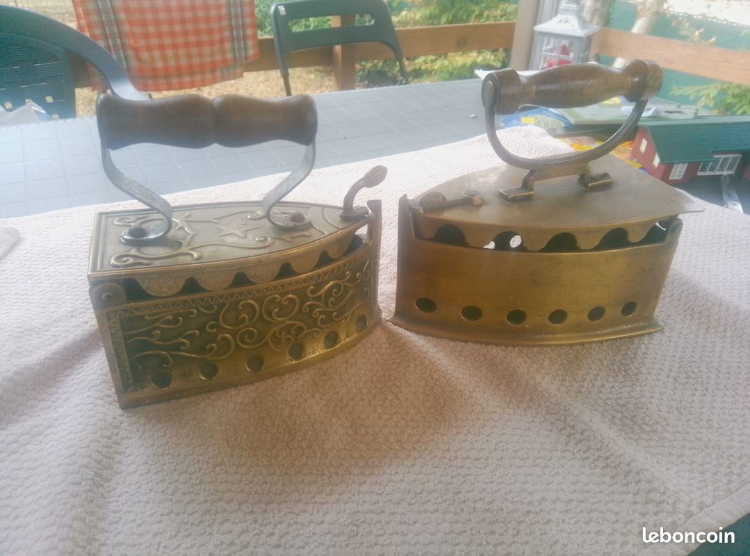 2 anciens fers à repasser en laiton (image 3)
