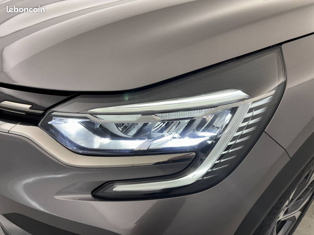 RENAULT Captur mild hybrid 140 R.S. Line (image 26)