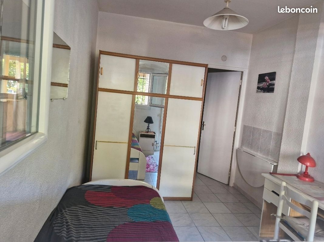 Appartement 1 pièce 18 m² · à Aubagne · 18 m² · 450 €